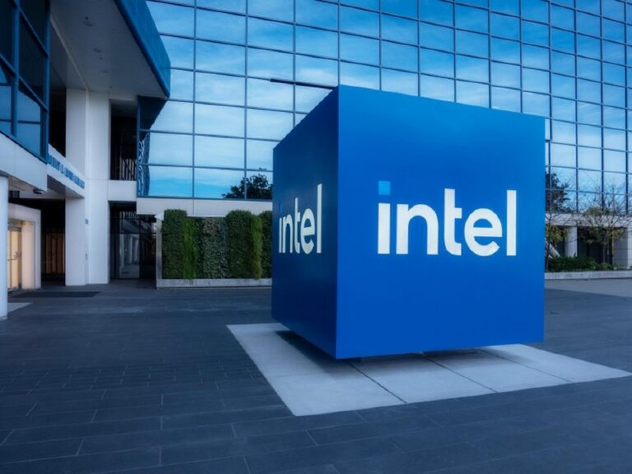 Intel Could Be Split In Two As Broadcom And TSMC Explore Deals, Trump White House Resists Foreign Ownership: Report
