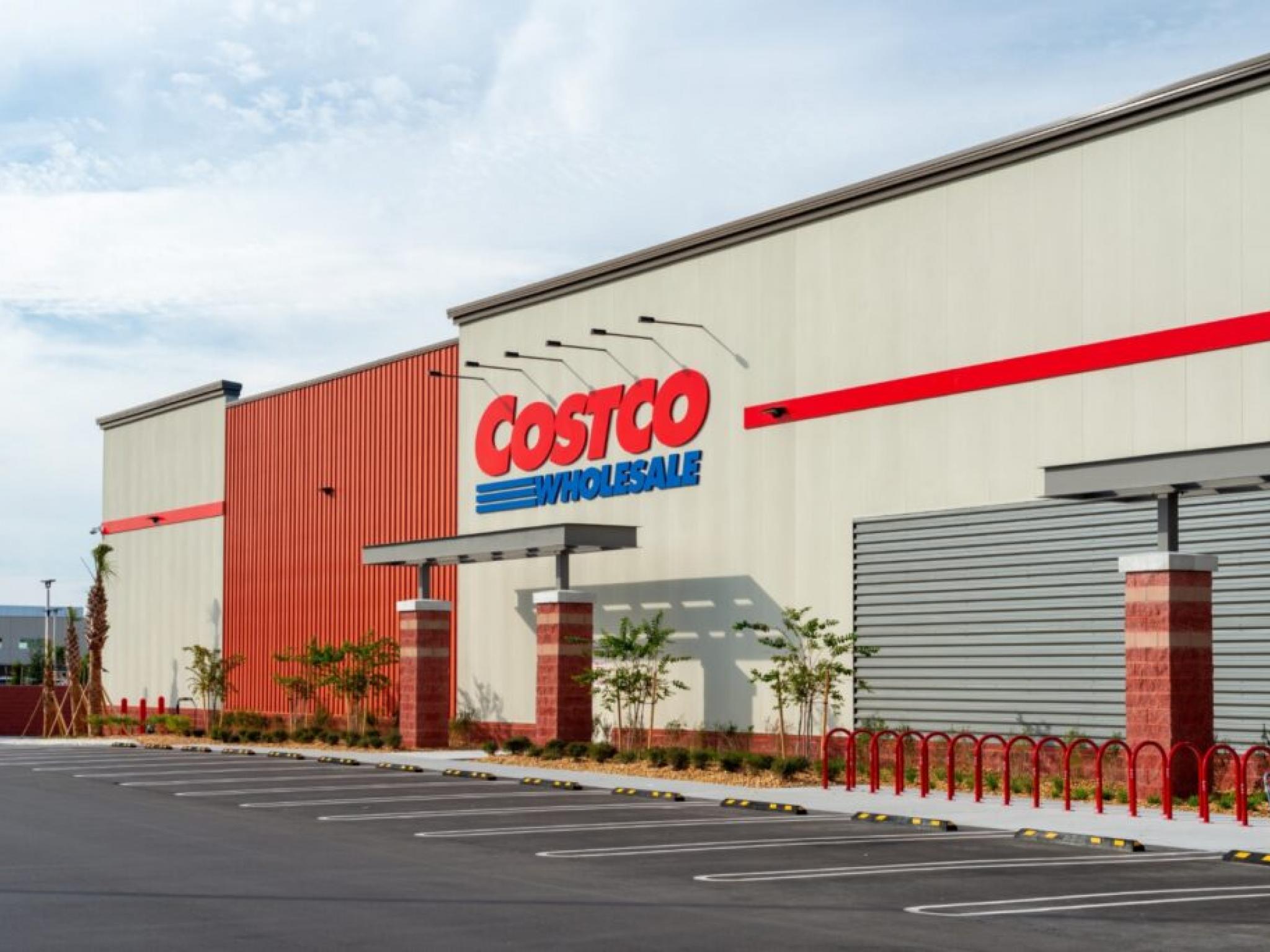 Costco Wholesale, Gap And 3 Stocks To Watch Heading Into Friday