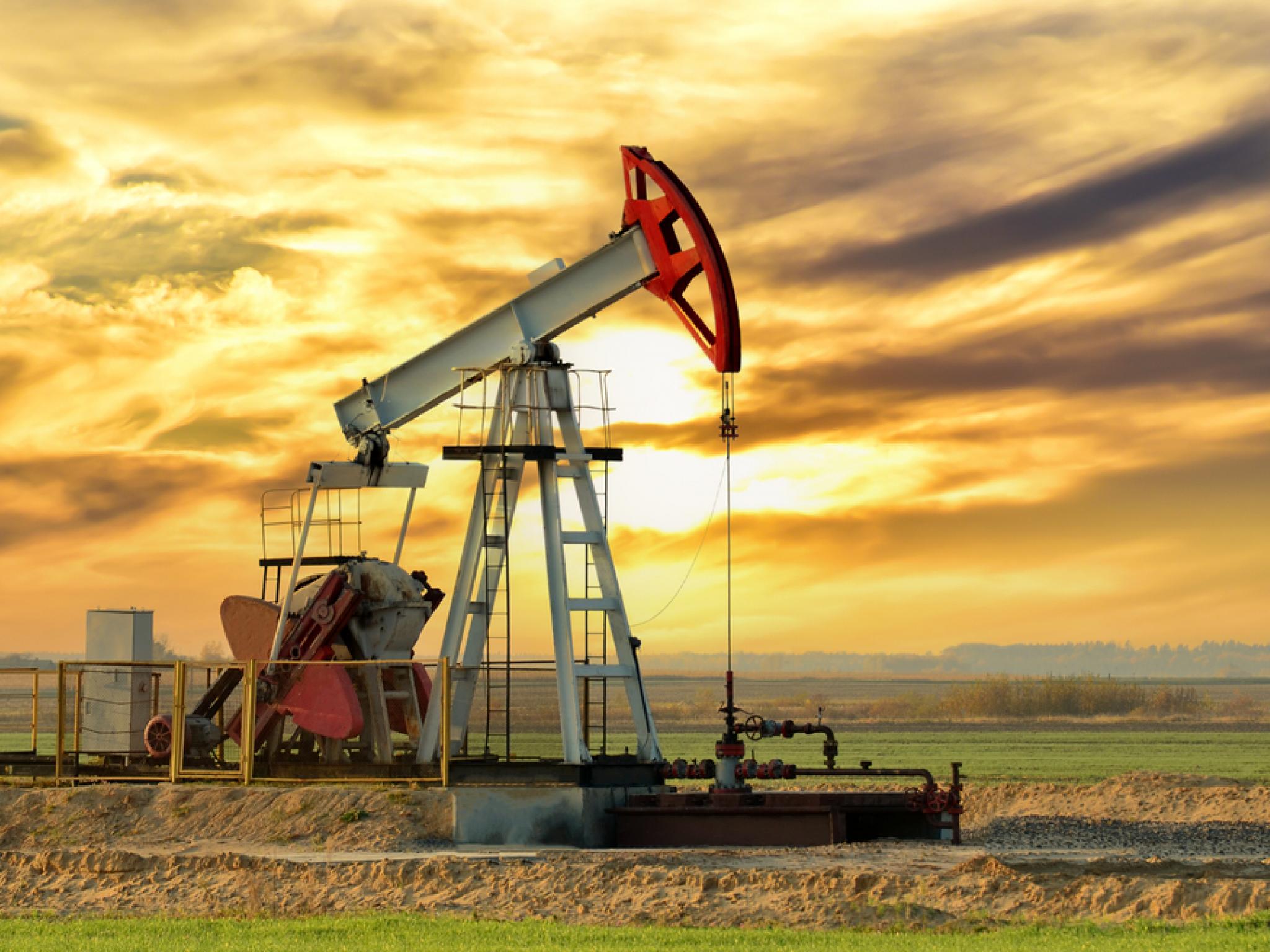 Top 2 Energy Stocks That Could Blast Off This Quarter