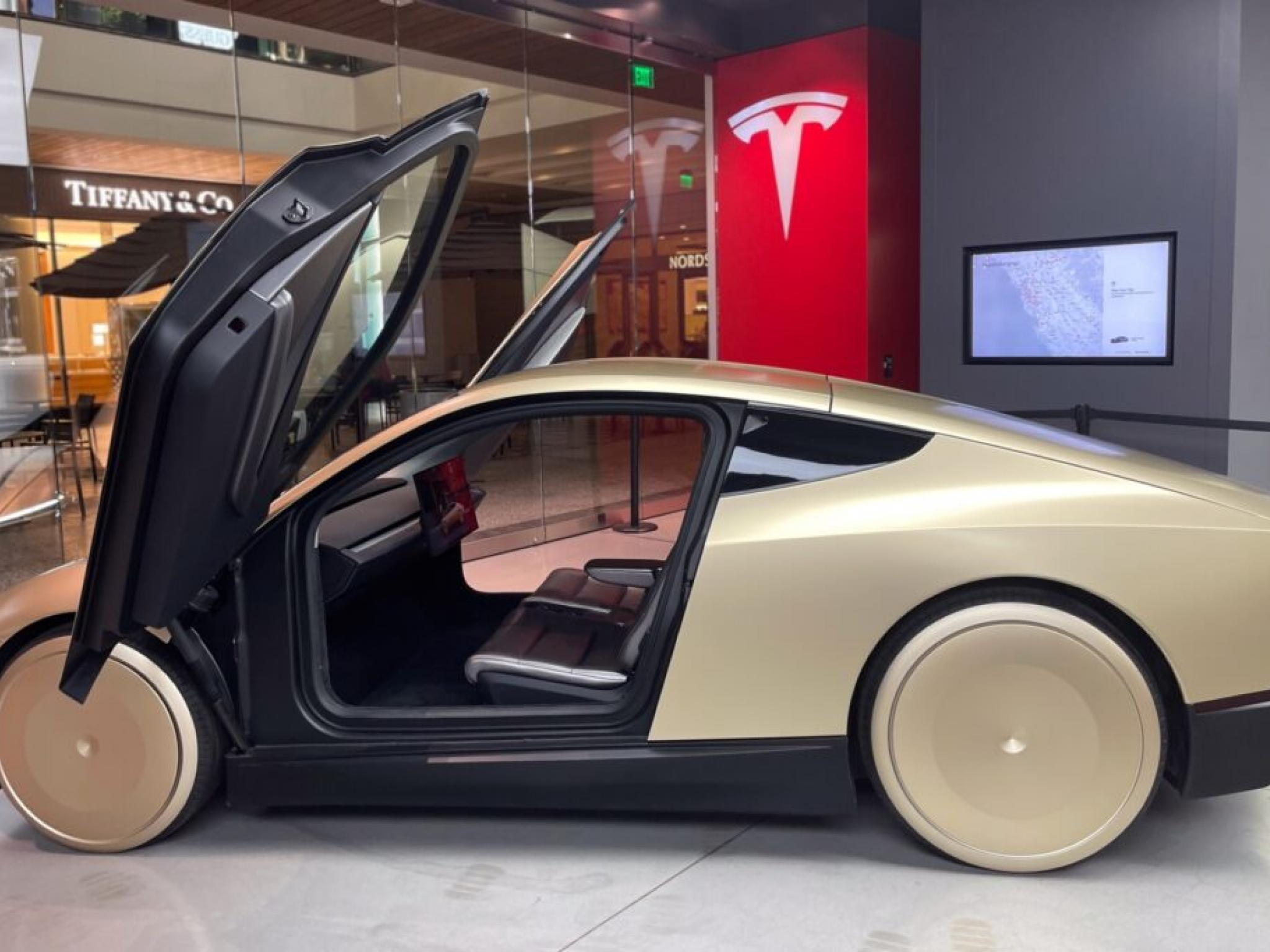 TSLA Stock Jumps In Friday Premarket As Wedbush’s Dan Ives Raises Price Target To $500, Citing ‘Golden Age Of Autonomous’ Vehicles