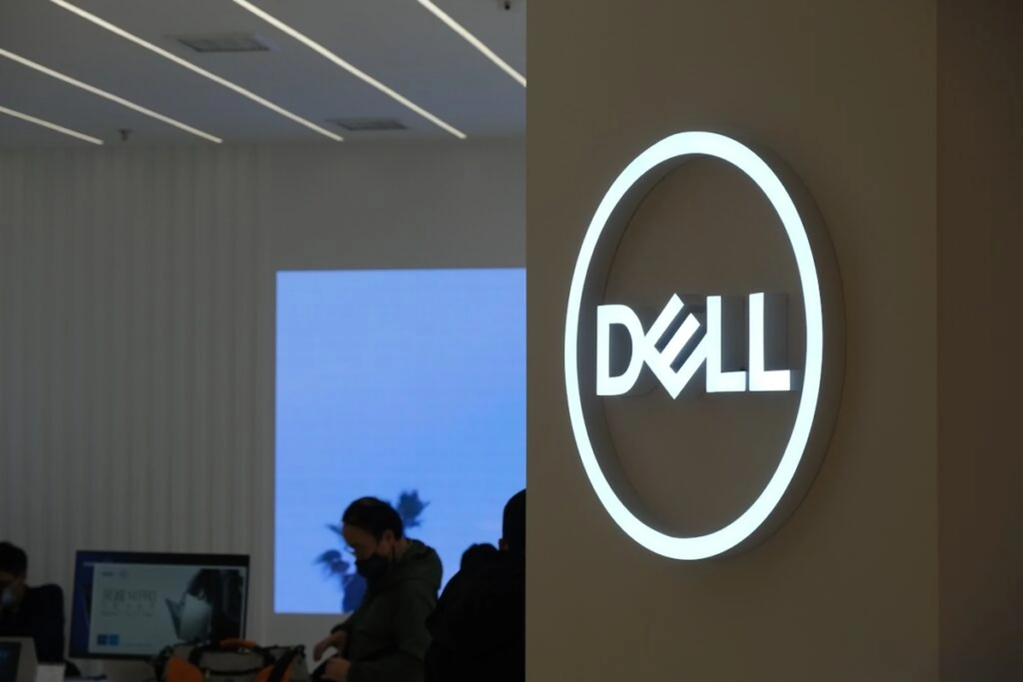 Why Is Dell Stock Surging Wednesday?